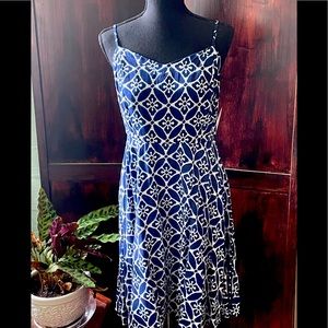 Old Navy A line blue & white batik sundress with adjustable straps.